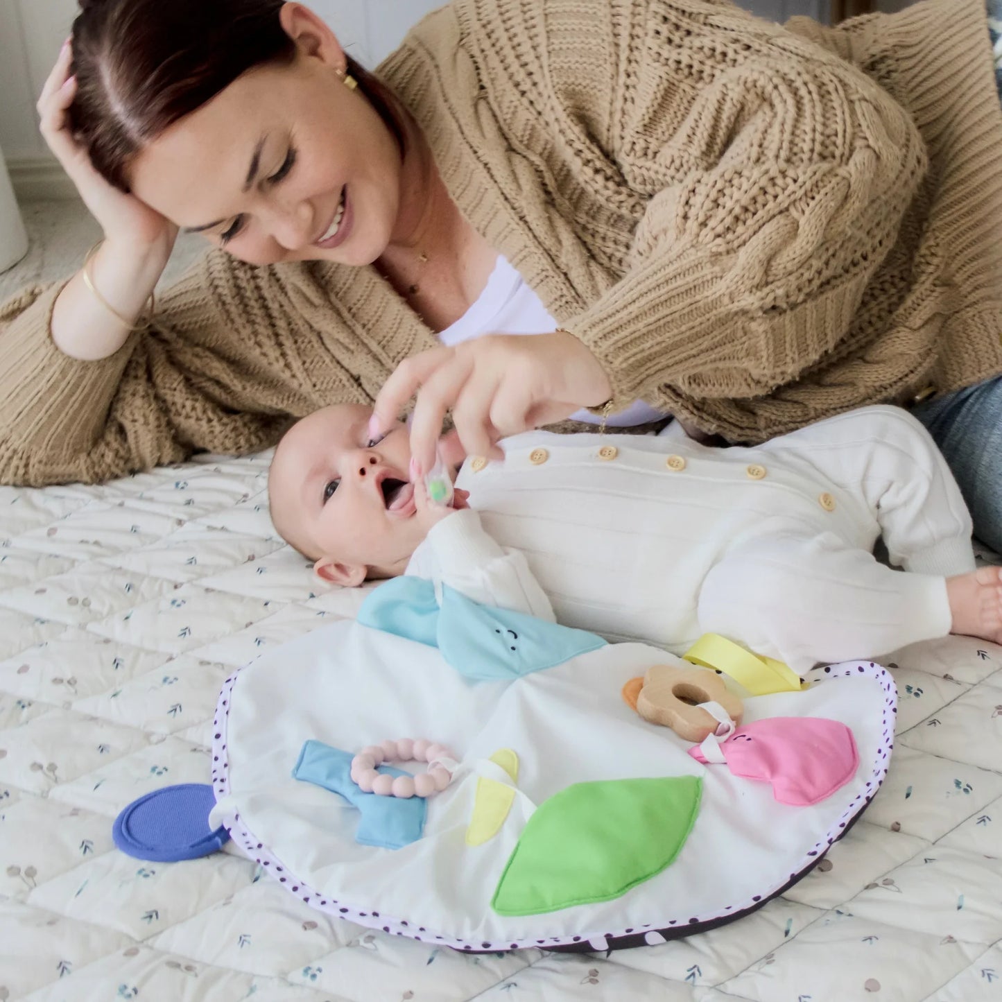 Tiny Land® Montessori Toys for Newborns (0–3 Months) - Norani Baby