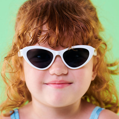 Wicked White Cat-Eye I Smoke Lenses