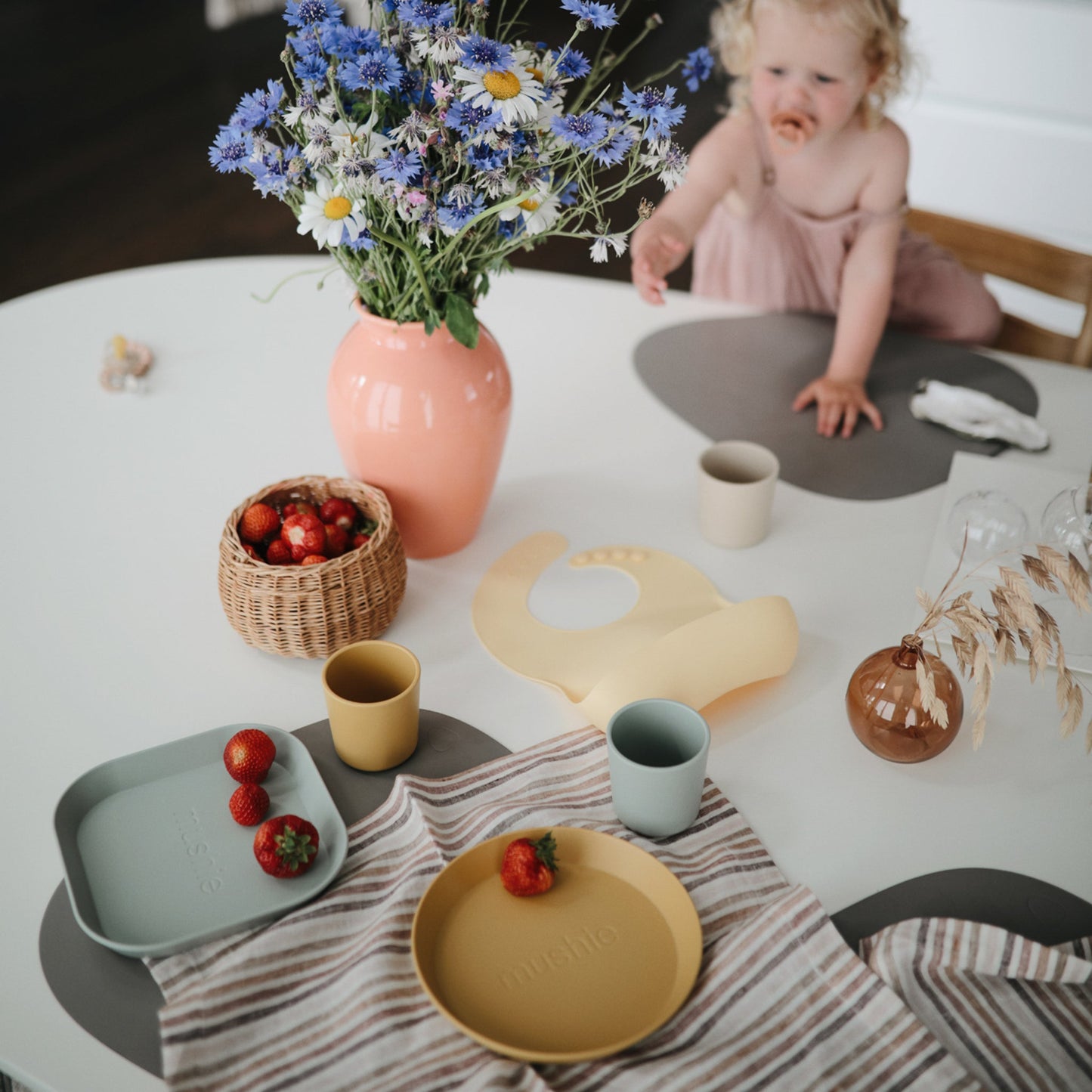Round Dinnerware Plates - Norani Baby