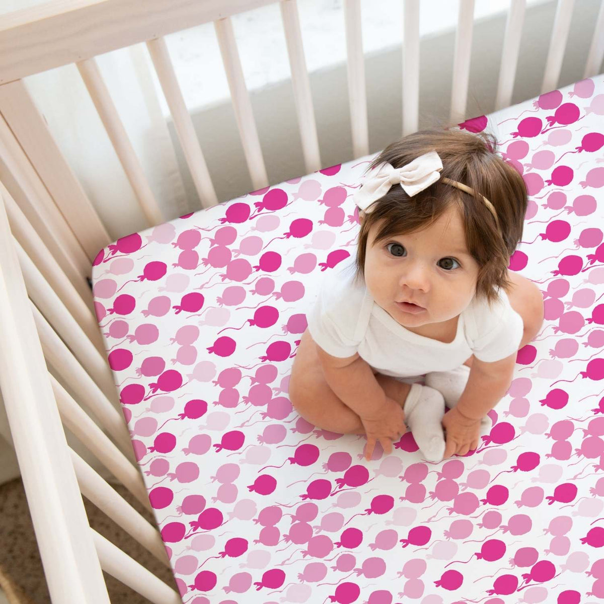 Norani Baby Crib Sheet in Pink Balloons