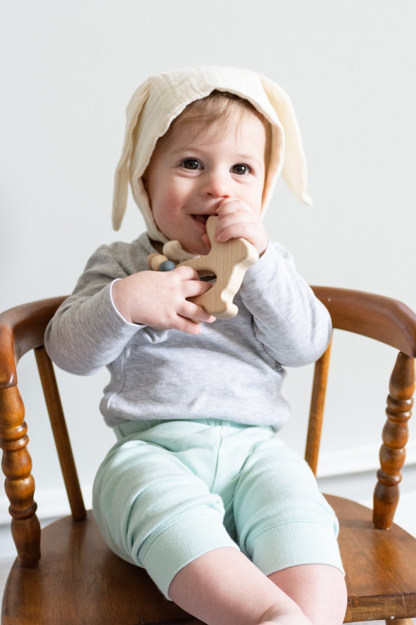 Bunny Wooden Grasping Toy with Teething Beads - Norani Baby
