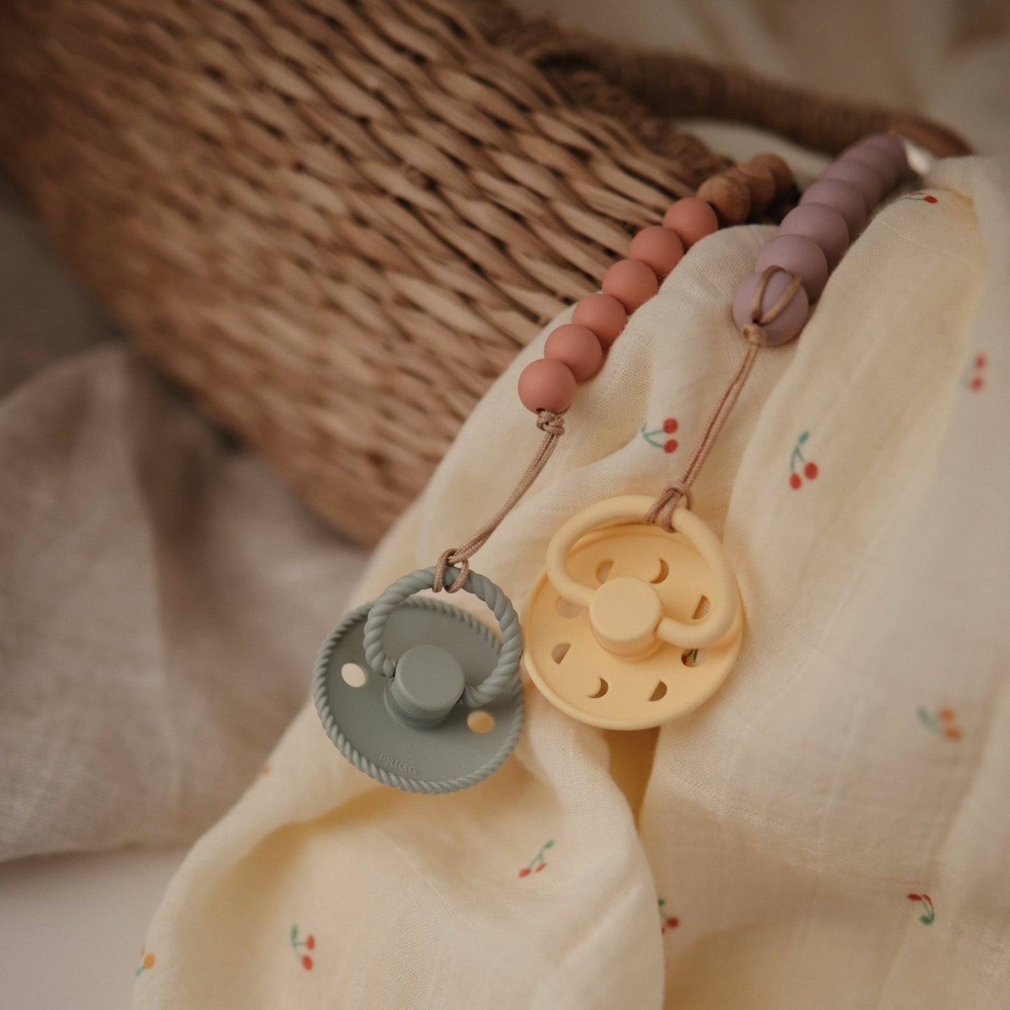 Silicone Pacifier Clip | Eva - Norani Baby