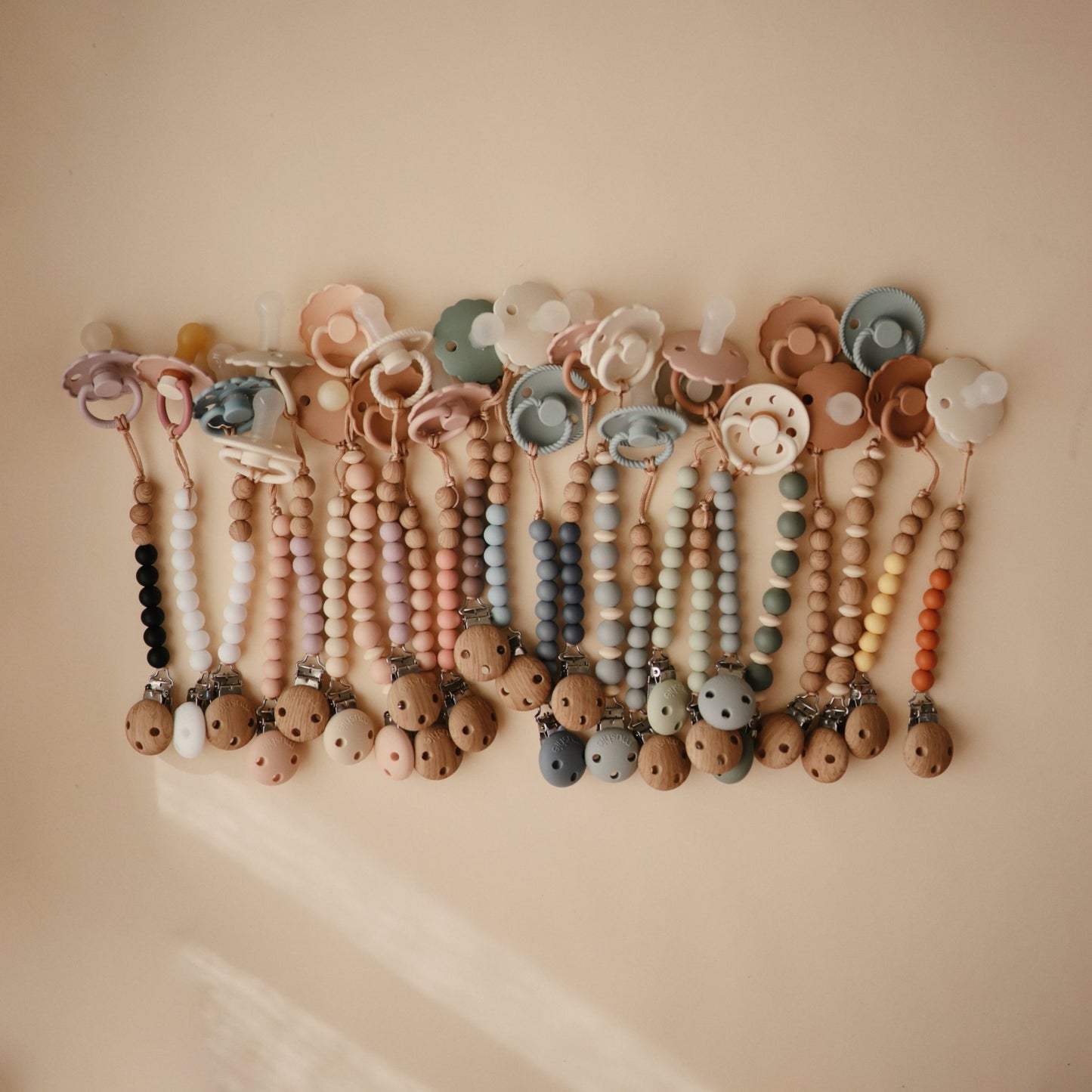 Silicone Pacifier Clip | Hera - Norani Baby